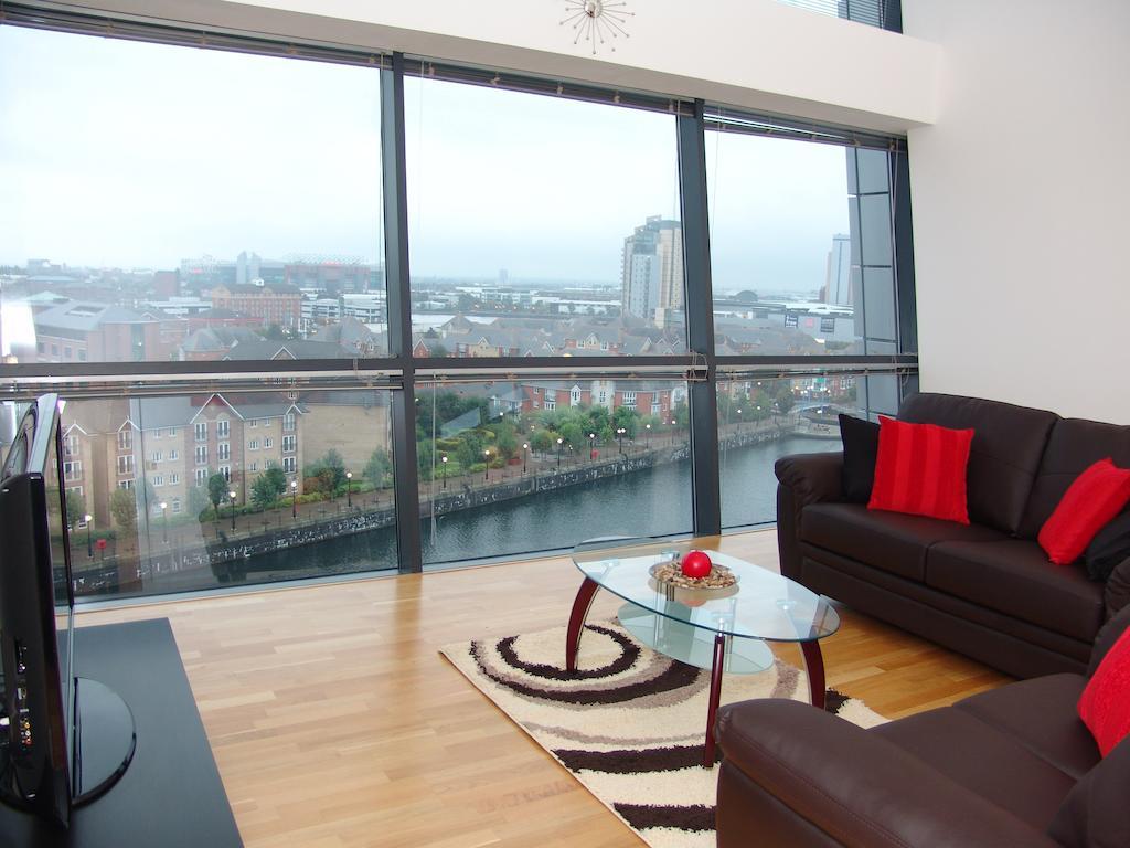 Quay Apartments Manchester Room photo